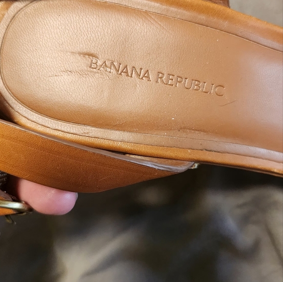 Banana Republic Brown Strappy Heels Size 9 - Picture 2 of 4